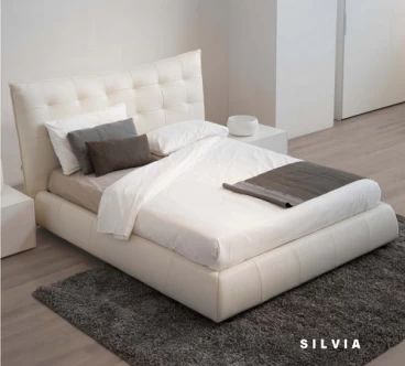 Silvia Ντυμένο κρεβάτι